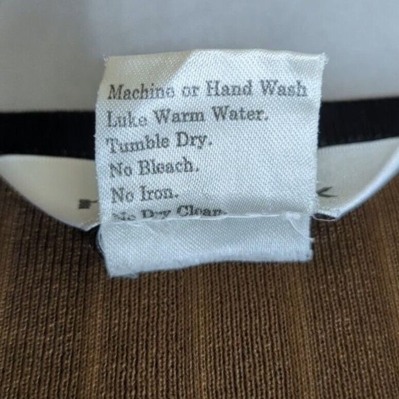 Exclusively Misook Tank Top Medium Brown Sleeveless Top Round Neck Slit Sides - Picture 4 of 7